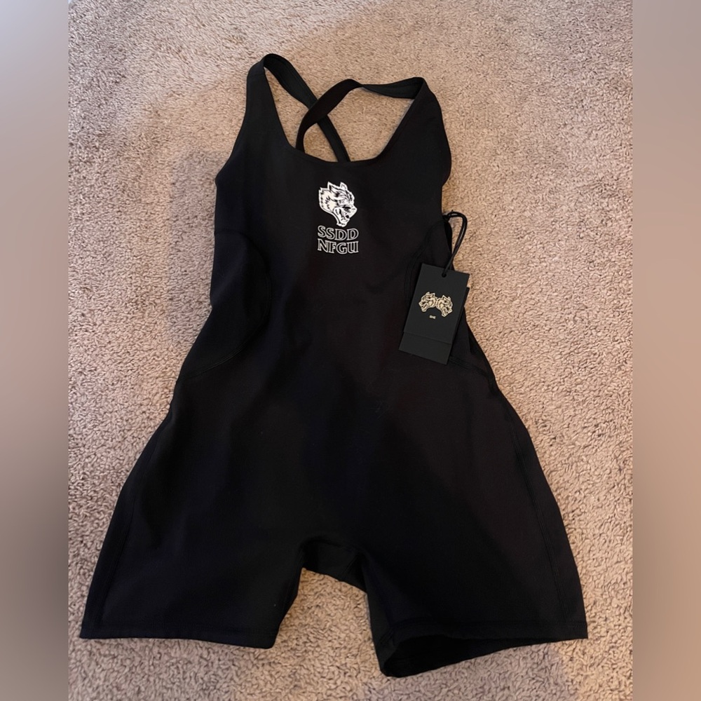 NWT Darc Sport SHE Bodysuit Medium